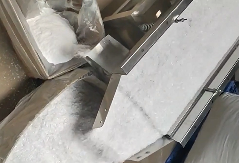 选购食品行业用振动筛，需重点关注哪些卫生标准，仁聚如何满足？